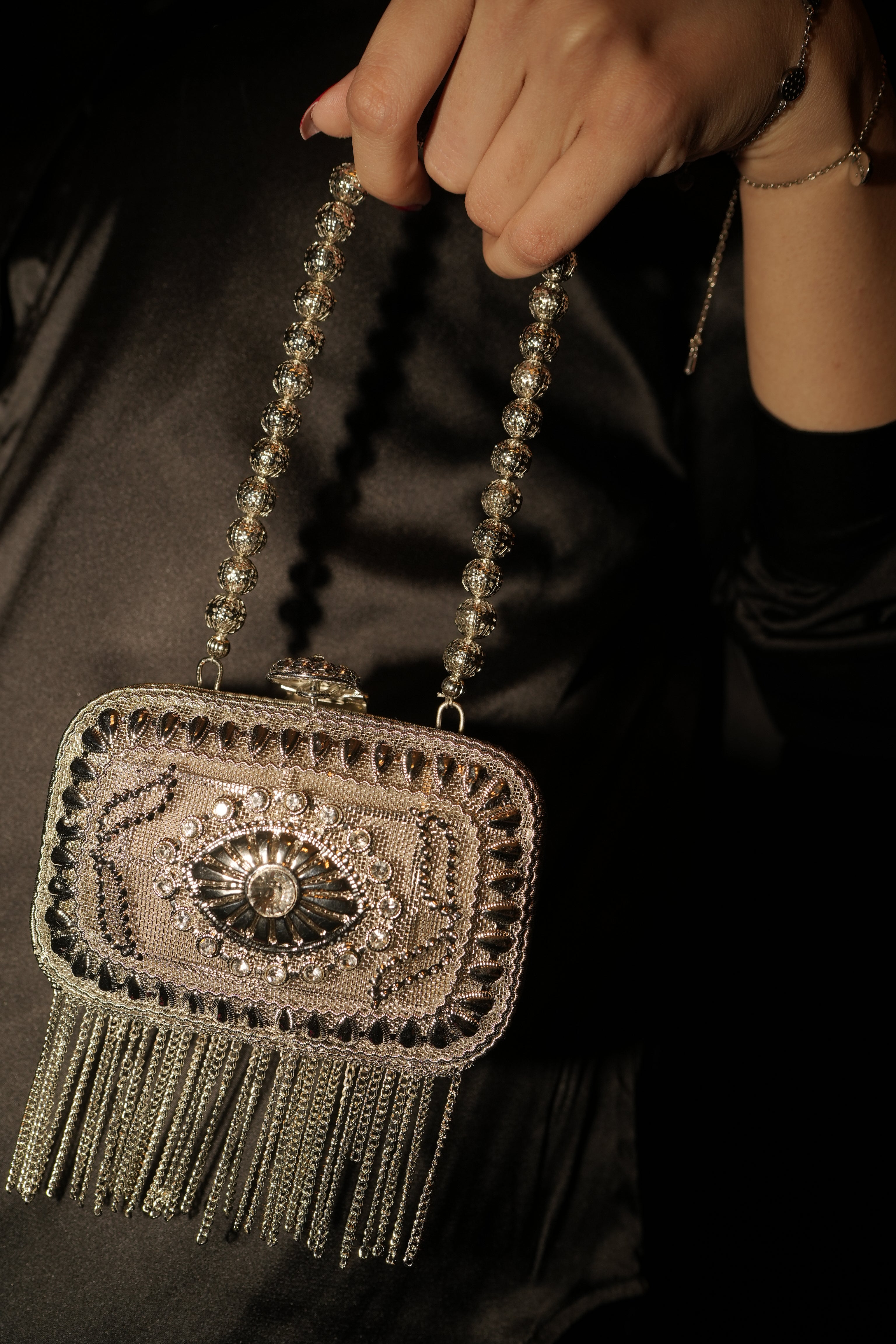 Ruksar / رُخسار /