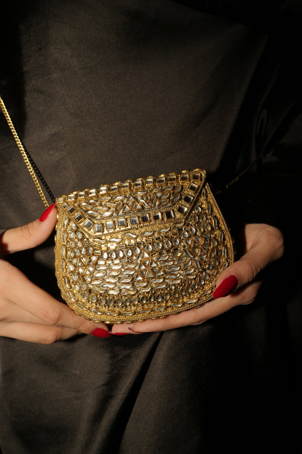 Huriya / حوریہ /