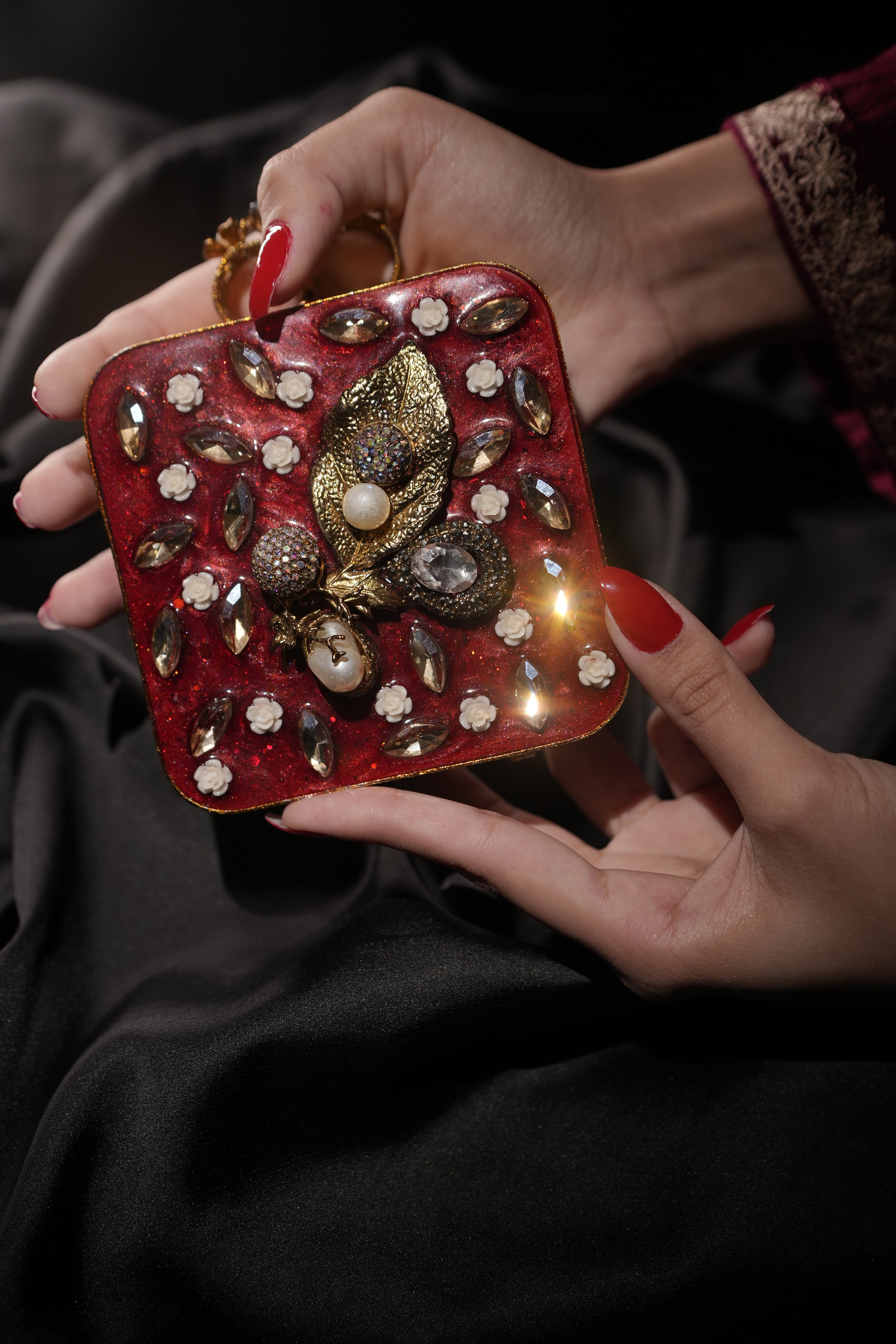 Mahrukh / ماہ رخ /